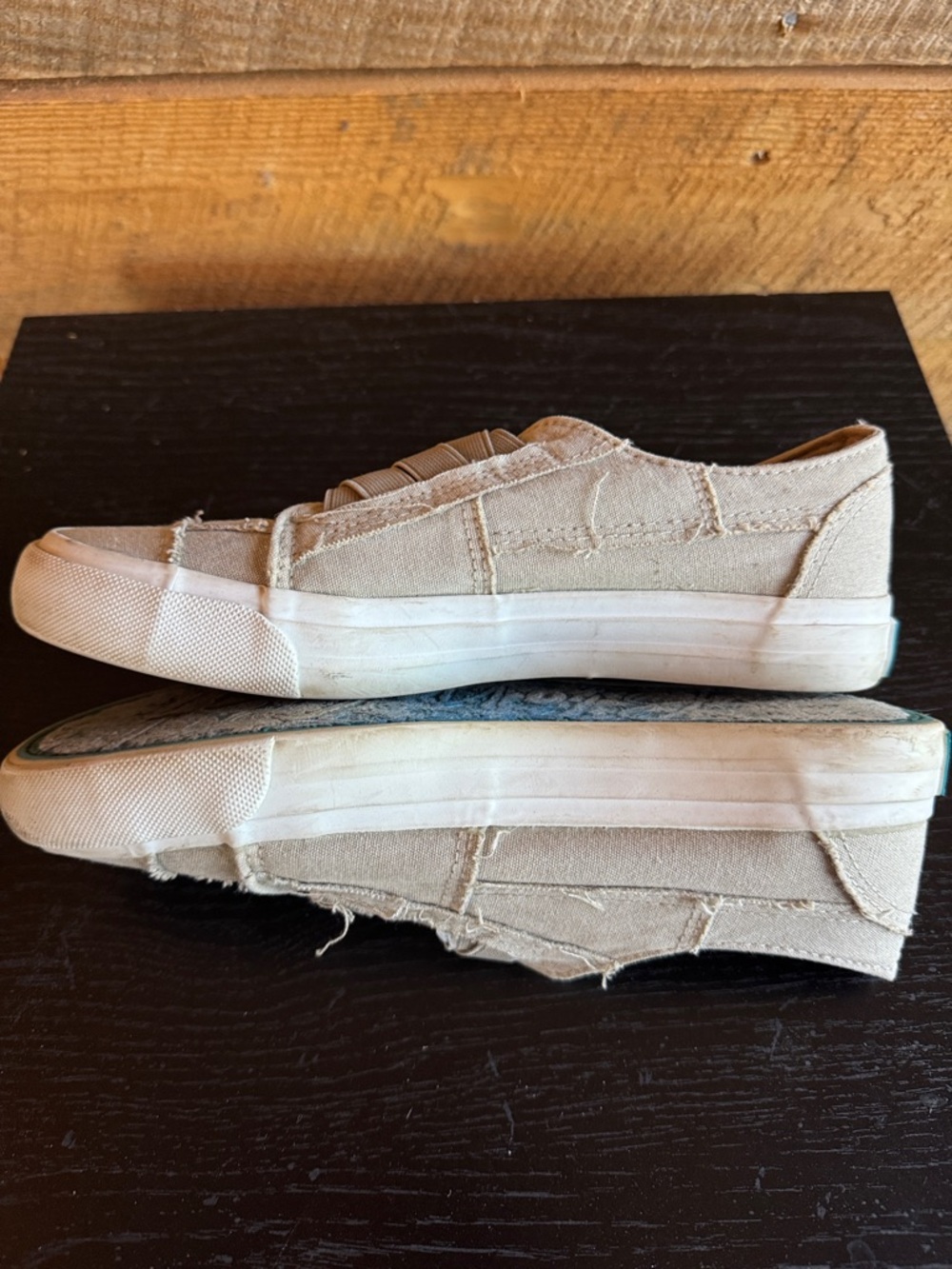 Blowfish Slip On Tan Sneakers Size 7 in Great Condition - Picture 5 of 5